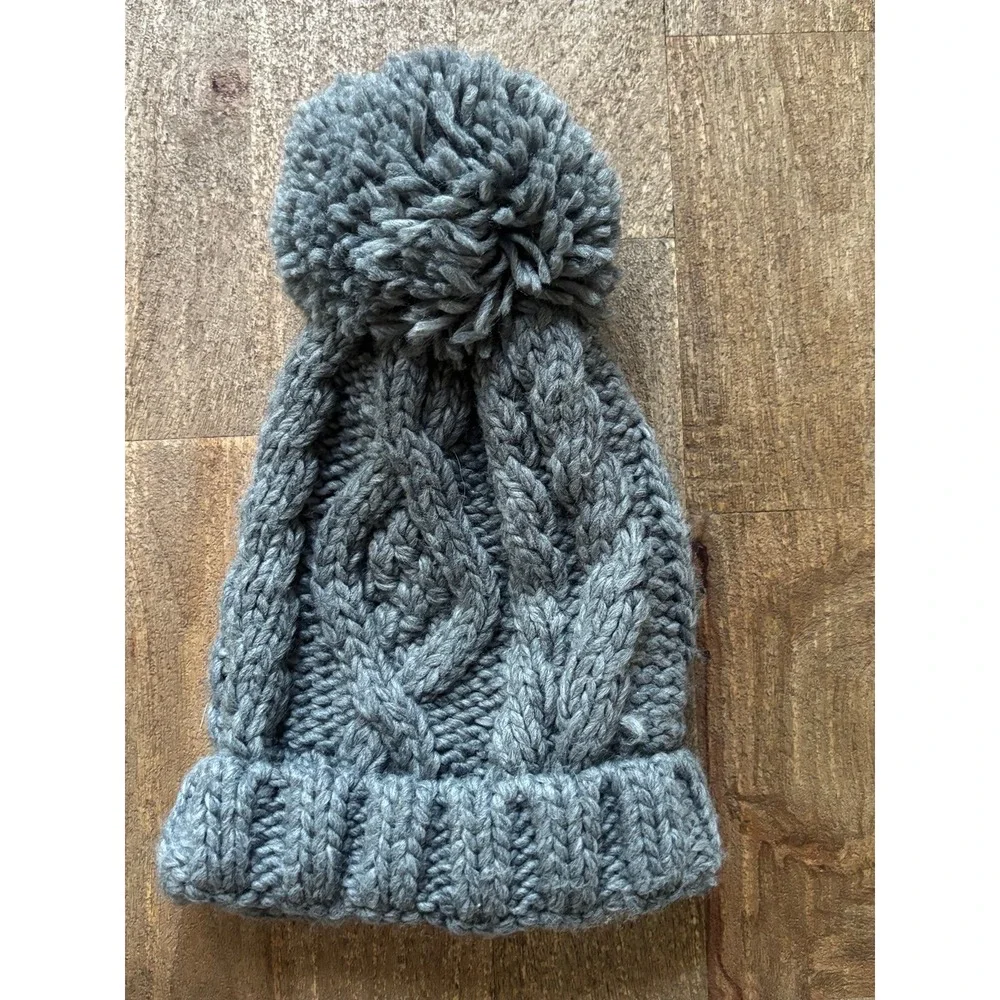 Gray knit cable knit pom pom hat and mittens set